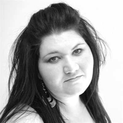 Valesca onder top 10 in Mzansi Africa-kompetisie