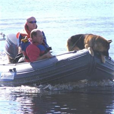 Hond vind liggaam van vermiste in dam 