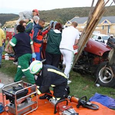 Jong man ernstig beseer in ongeluk