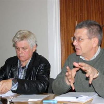 Botha calls Uys a cry baby