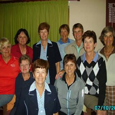 Onnoembare-prys ontlok puik gholf
