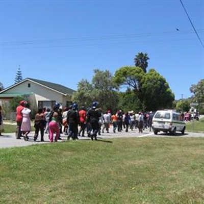 Smutsville residents take to the streets