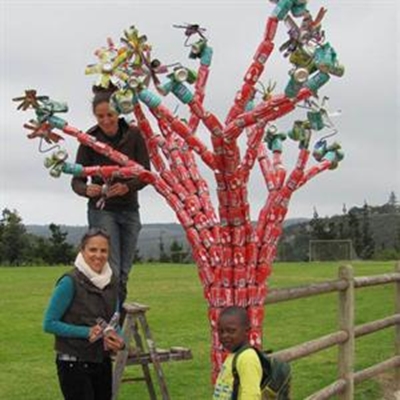 Cans grow into a tree