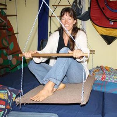 Local therapist gives parenting tips