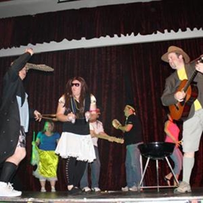 Amateurs wow audiences