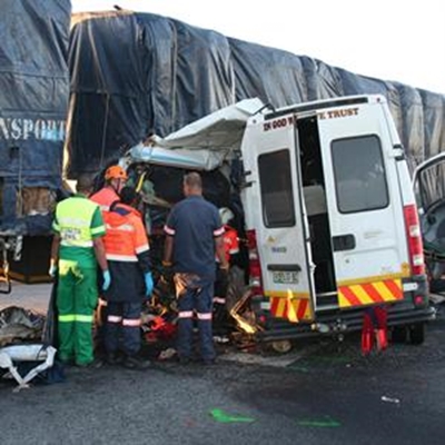 Autopsies of crash victims in Oudtshoorn