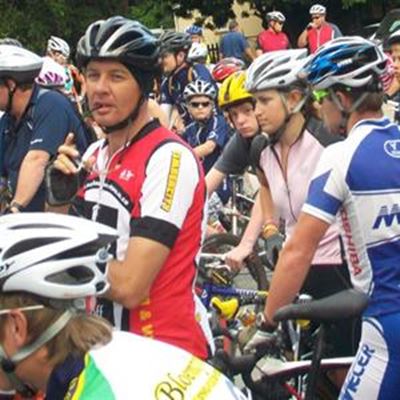 Thousands pedal in Grabadoo