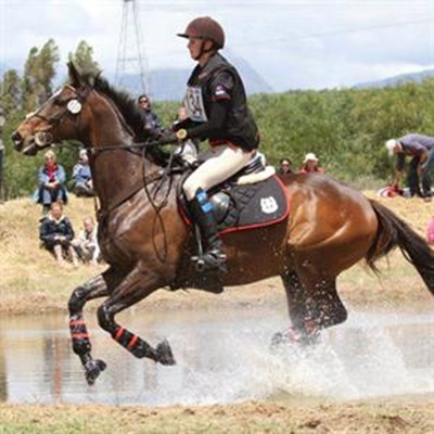 EC riders pipped in last jump
