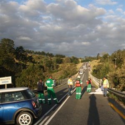 Minister urges consideration on roads