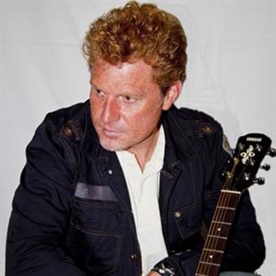 Anton finalis in liedjieskryfkompetisie