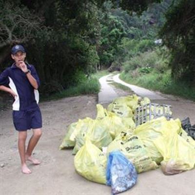 Learners clean littered coast