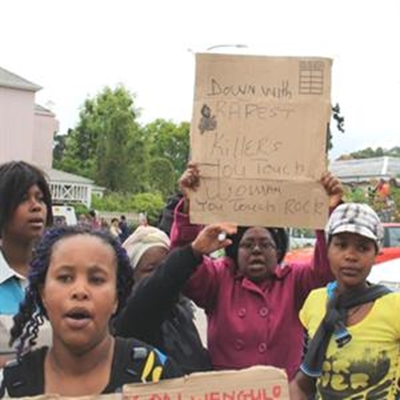 Protest at Knysna Magistrate Court