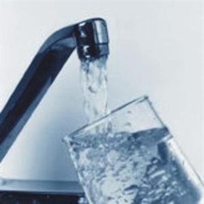 Waterskaarste ontwrig Hornlee-huishoudings