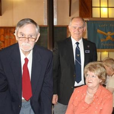 Pilot honoured for building and flying own aircraft