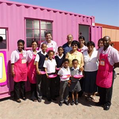 Healthy meals for pupils from container kitchen