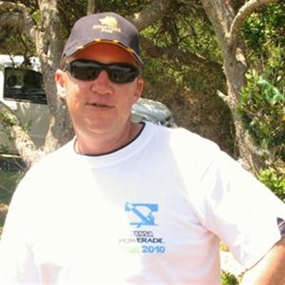 Knysna canoeists save young woman