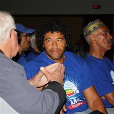 George-politiek sorg vir vuurwarm radio