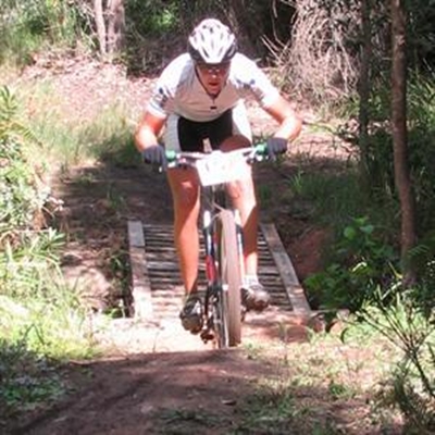 Exciting race follows in Cannondale 300 tracks