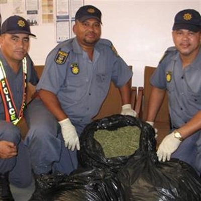 Polisie konfiskeer dagga op De Rust 