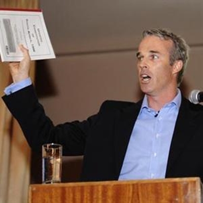 ‘Human polar bear’ fights for Karoo