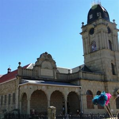 Museum se landbougroen nou ... rooi