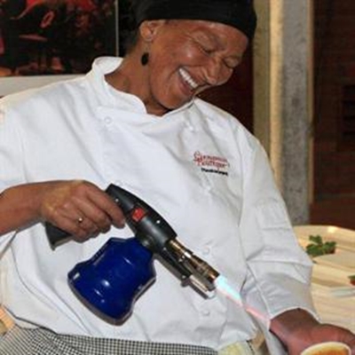 Gourmets & Gourmands mingle with food and wine