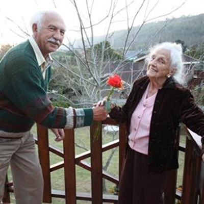 Gesonde oumagrootjie vier 104 jaar!