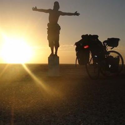 Eco-warrior tackles the Sahara