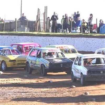 Champions race sparks at tenth anniversary