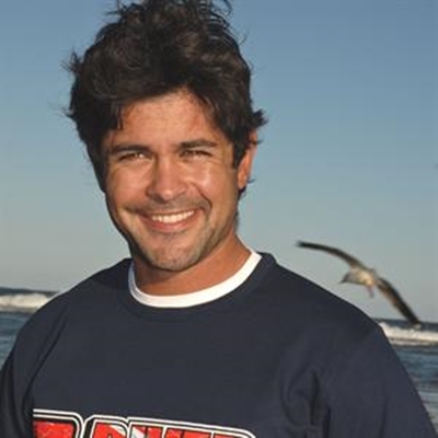 Renowned scientist shares knowledge on sharks
