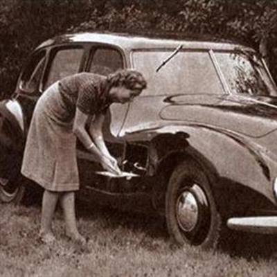 1940s European limo with  hot and  cold running water