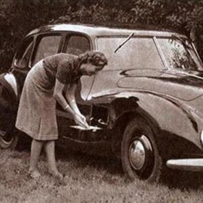 1940s European limo with  hot and  cold running water