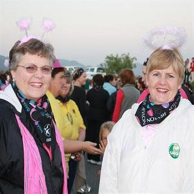 Walkers support Cancer.vive