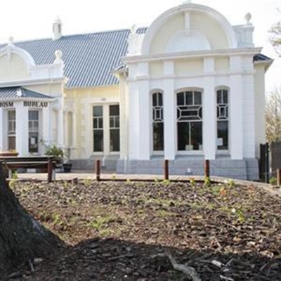 A new leaf  for tourist bureau