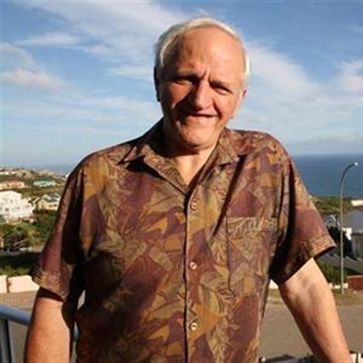 Mosselbaaier se nuwe boek bekendgestel