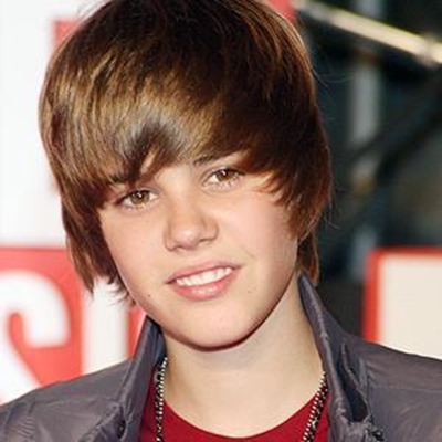 Bieber gets secondary school diploma in Canada