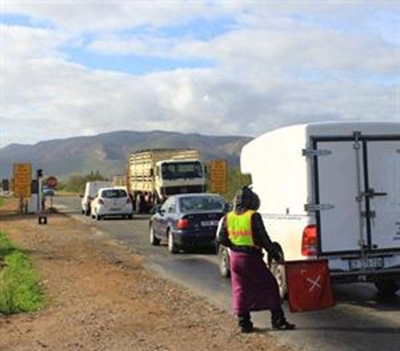 Dysselsdorp intersection frustrates