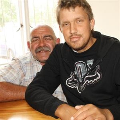 Pa wil nier vir seun (22) skenk