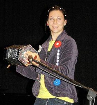 Plaaslike talent kielie die snare