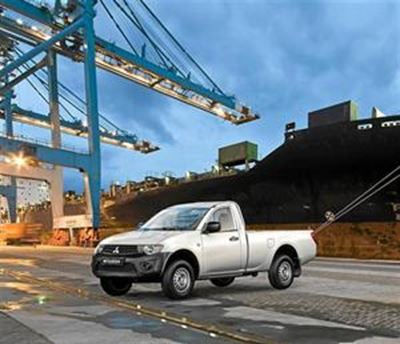Mitsubishi aims high with single cab Triton