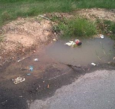 Resident complains about leaking pipe