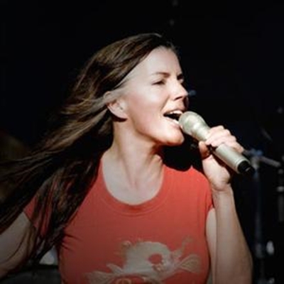 Wendy Oldfield live in Wilderness