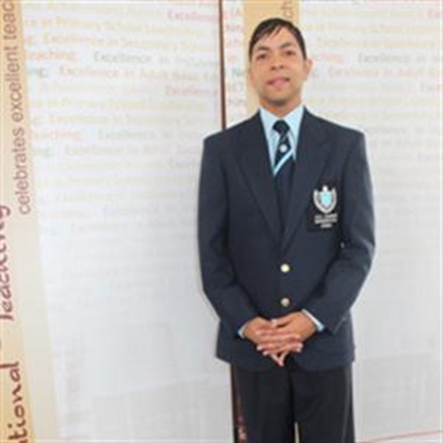 Dedicated teacher wins award