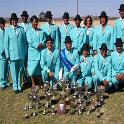 Kore hof toe oor naam