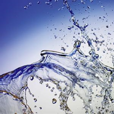 Werk versigtig met water