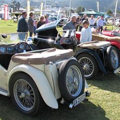 Old car show in Knysna