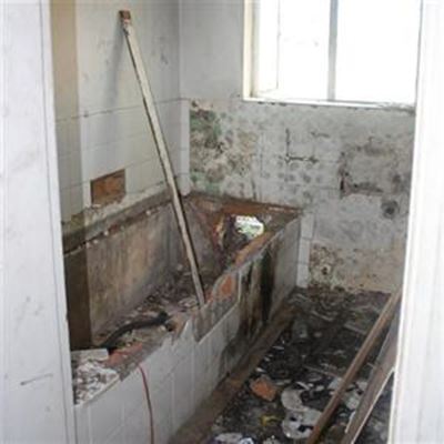 Empty building inviting crime 