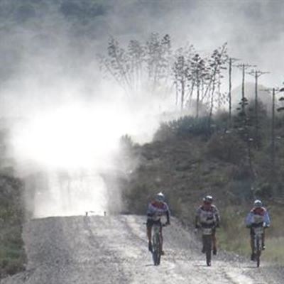 Moordende bergfietsren in Klein-Karoo 