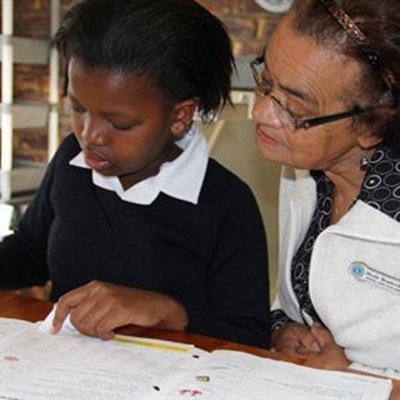 School focuses on foreign children 