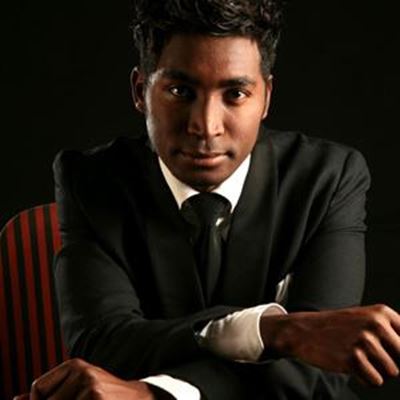 Emo Adams & Take Note in Mossel Bay